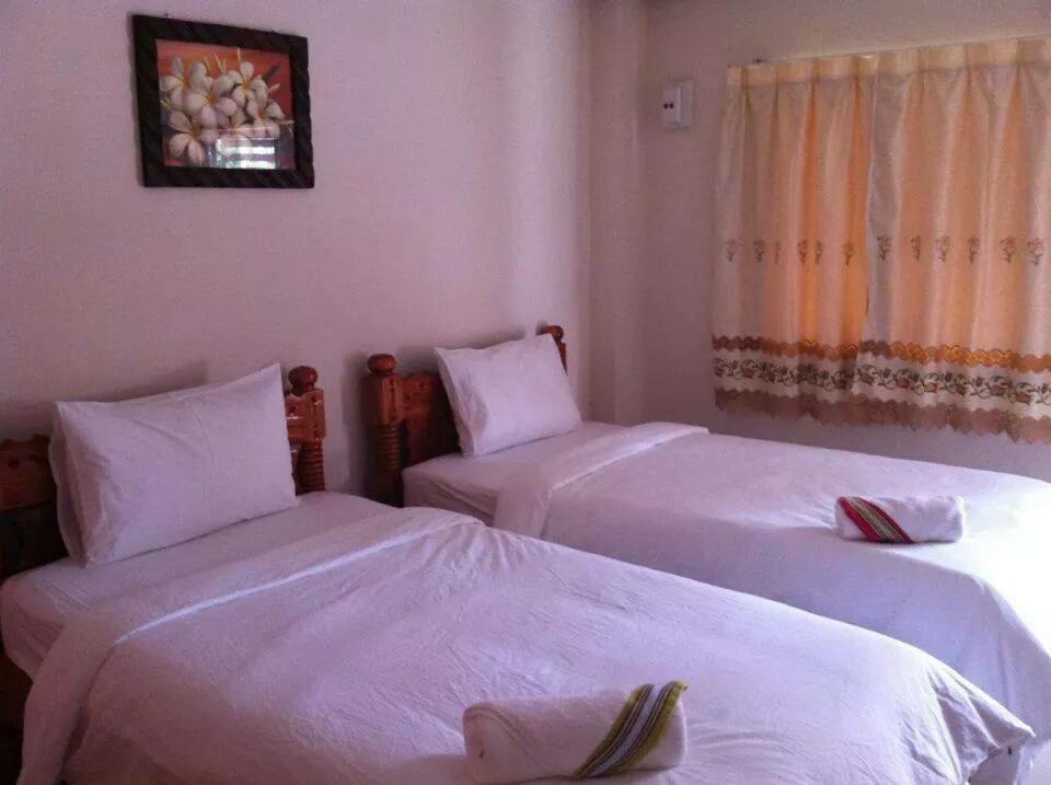 Gongaew Mansion Hotell Ubon Ratchathani Exteriör bild